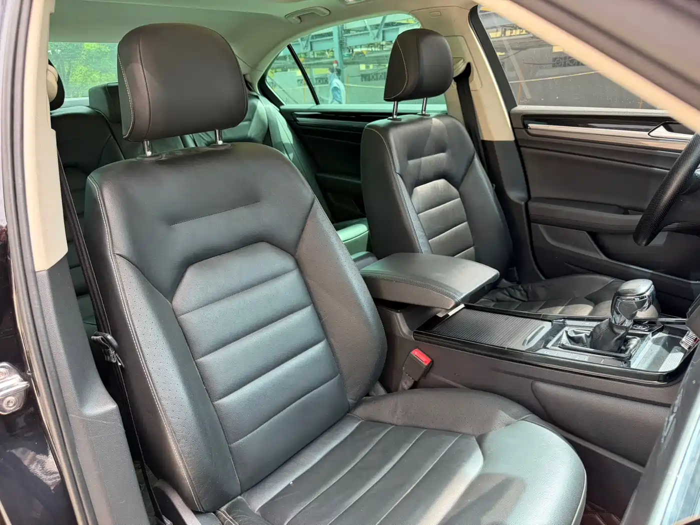 Volkswagen Phideon 2018 Facelift 380TSI FWD Business фото 11