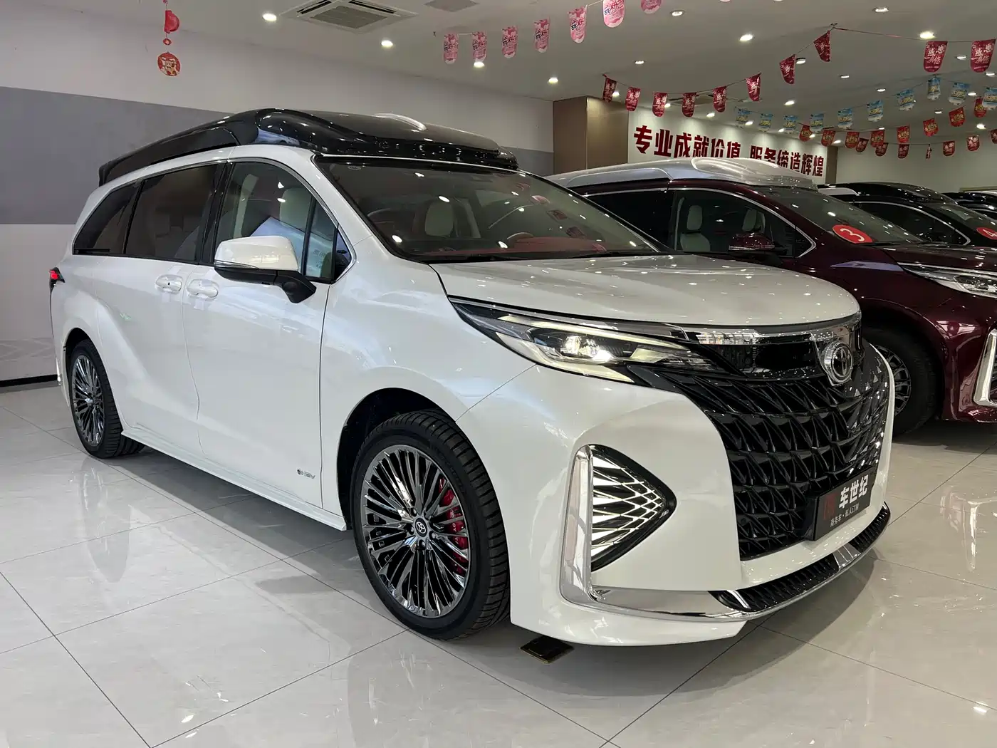 Toyota Sienna 2024 2.5L Hybrid Comfort Edition фото 3