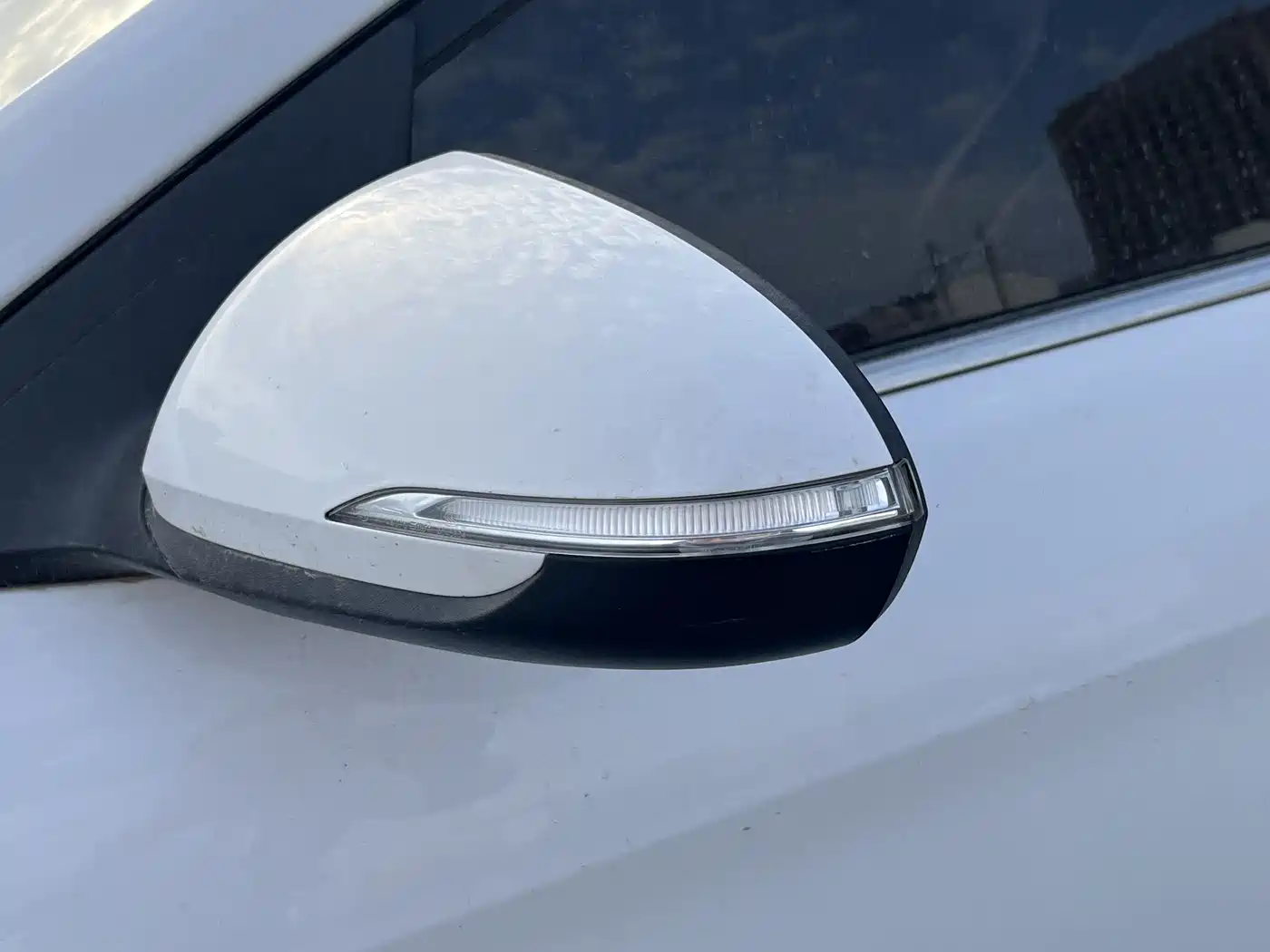 Hyundai Elantra 2016 Model 1.6L Automatic Smart Elite фото 11