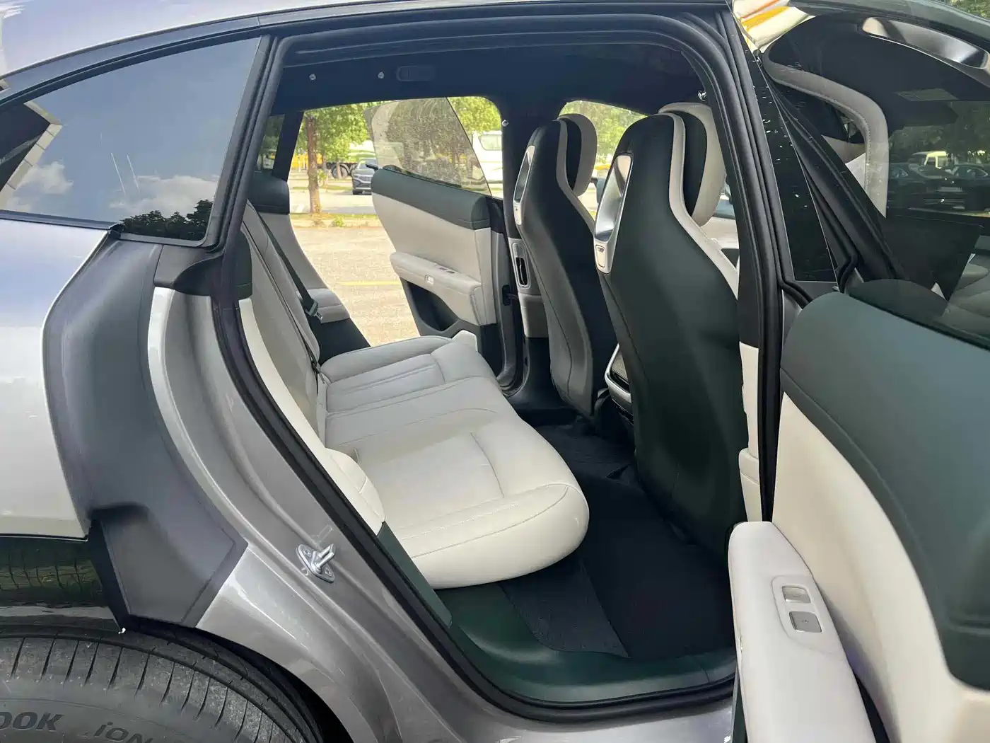 XIAOMI CAR XIAOMI YU7