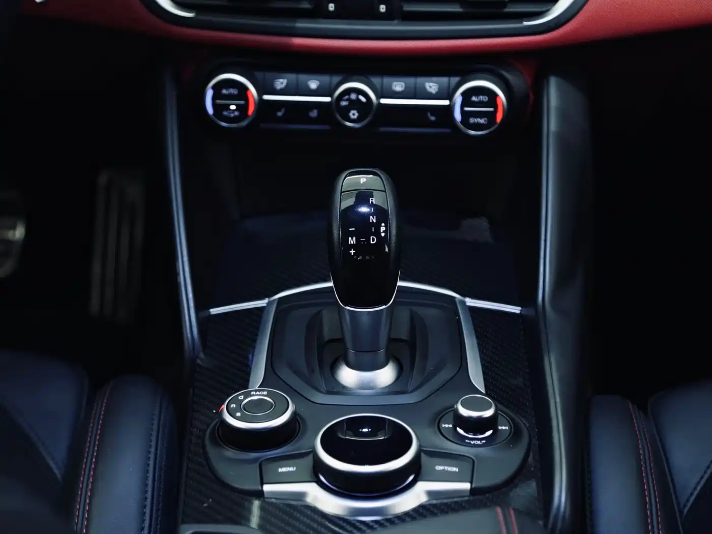 Alfa Romeo Giulia 2018 2017 2.9T 510HP Quadrifoglio Edition