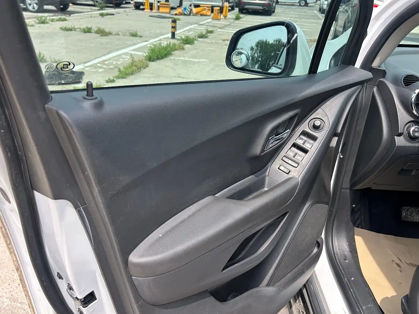 Chevrolet Trax 2016 1.4T Automatic 2WD Comfort Sunroof Edition фото 10