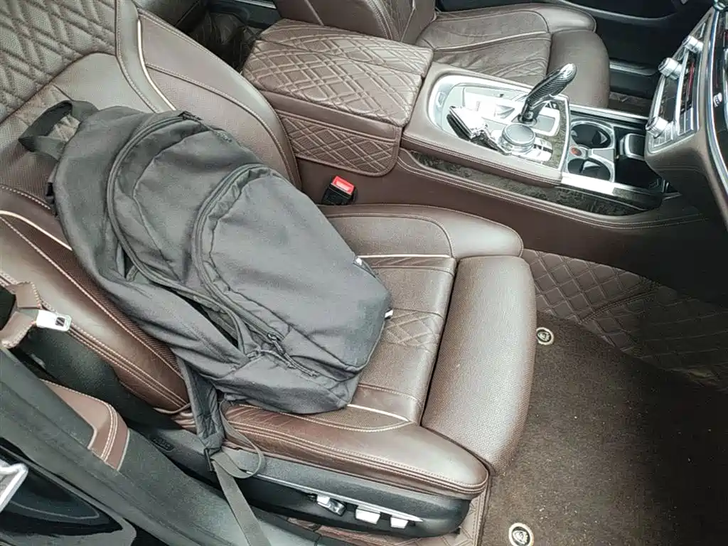BMW 7 Series 2016 740Li Leading Edition фото 25