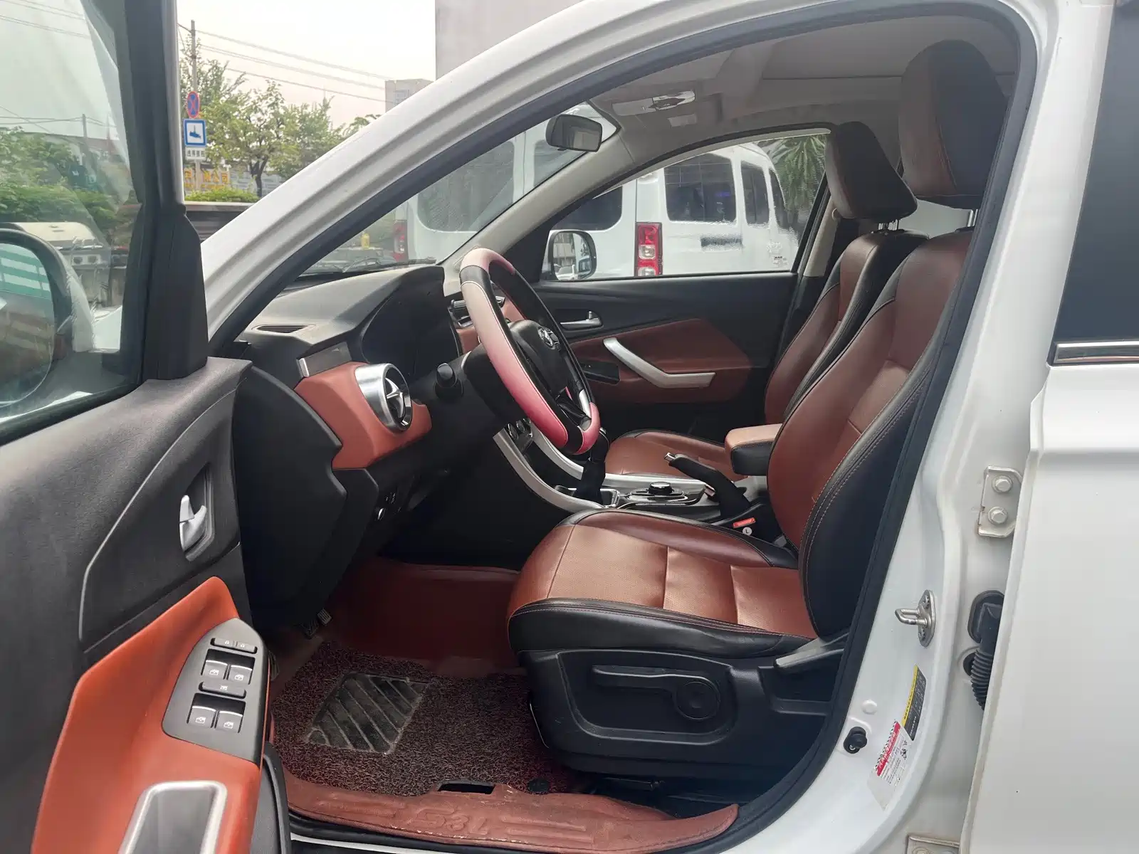 Фото 9 - BAIC Huansu S3