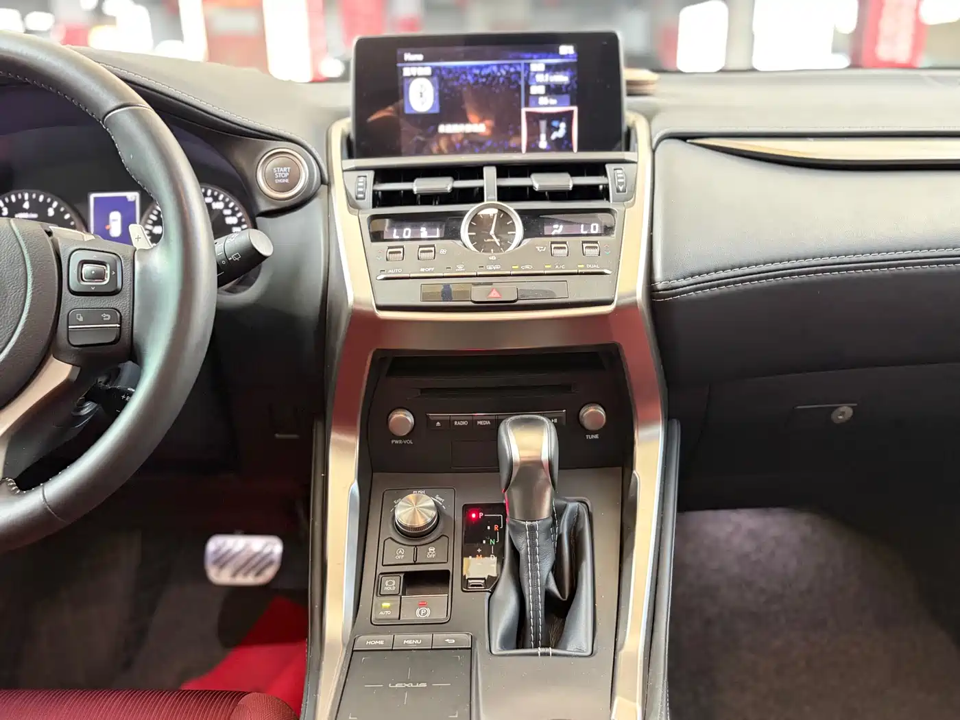 LEXUS NX