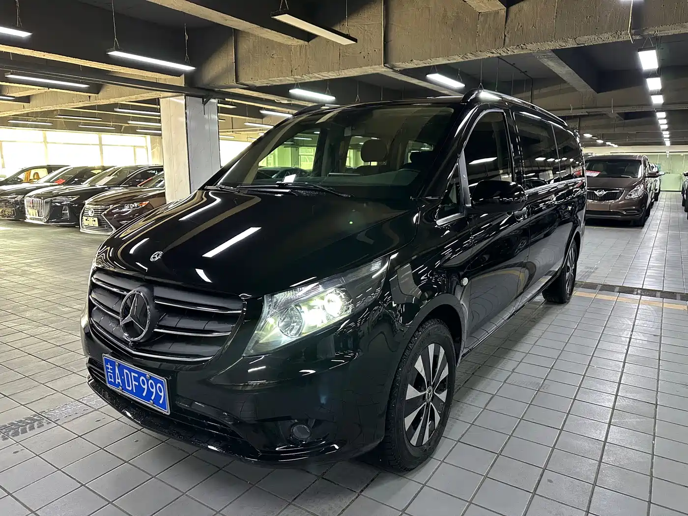 Mercedes-Benz Vito 2021 2.0T Elite 7-Seater