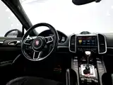 Photo 19 - Porsche Cayenne