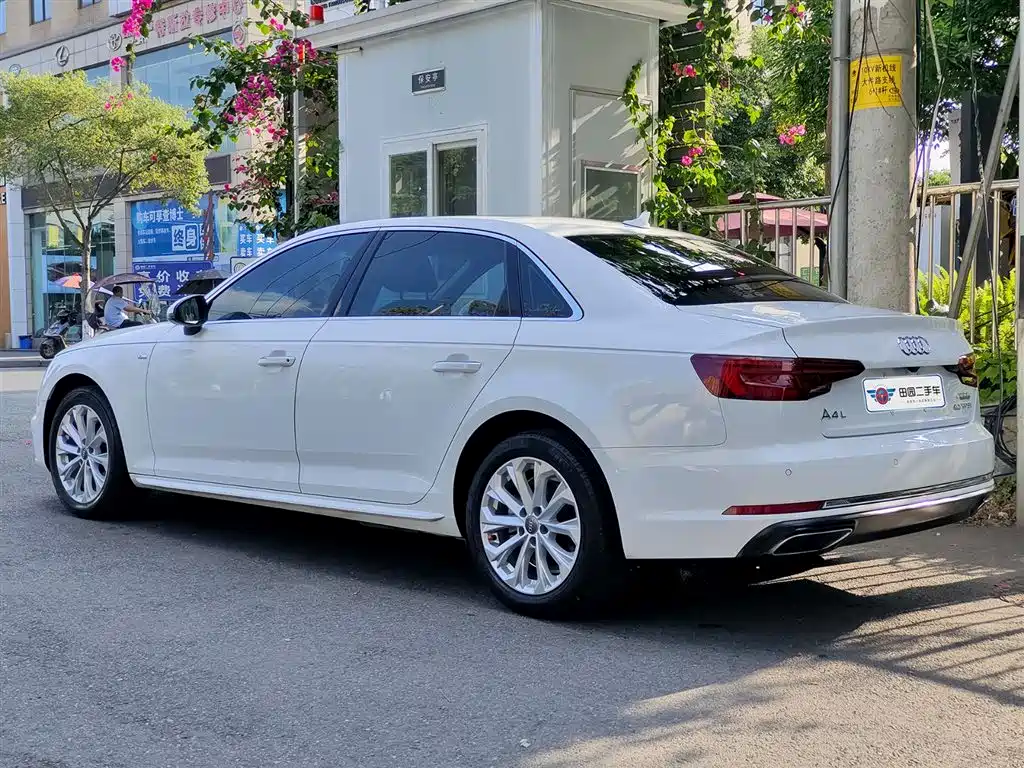 Audi A4L 2019 40 TFSI Progressive (China V) фото 4