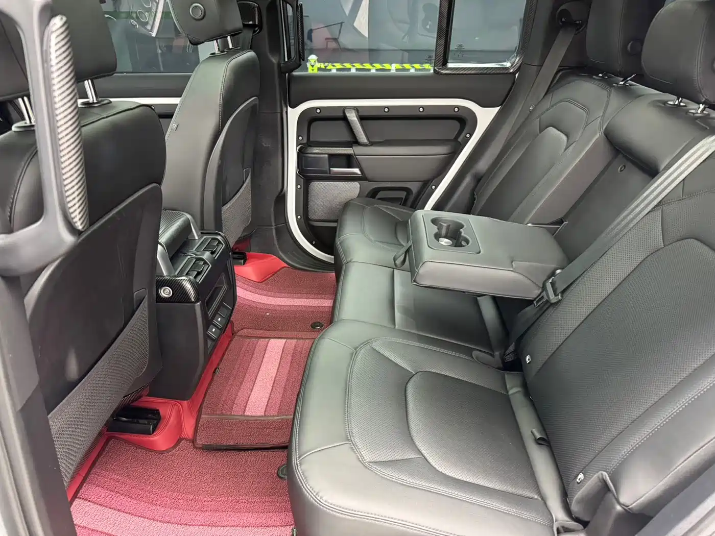 Land Rover Defender 2025 2025 110 3.0T P400 -Dynamic HSE