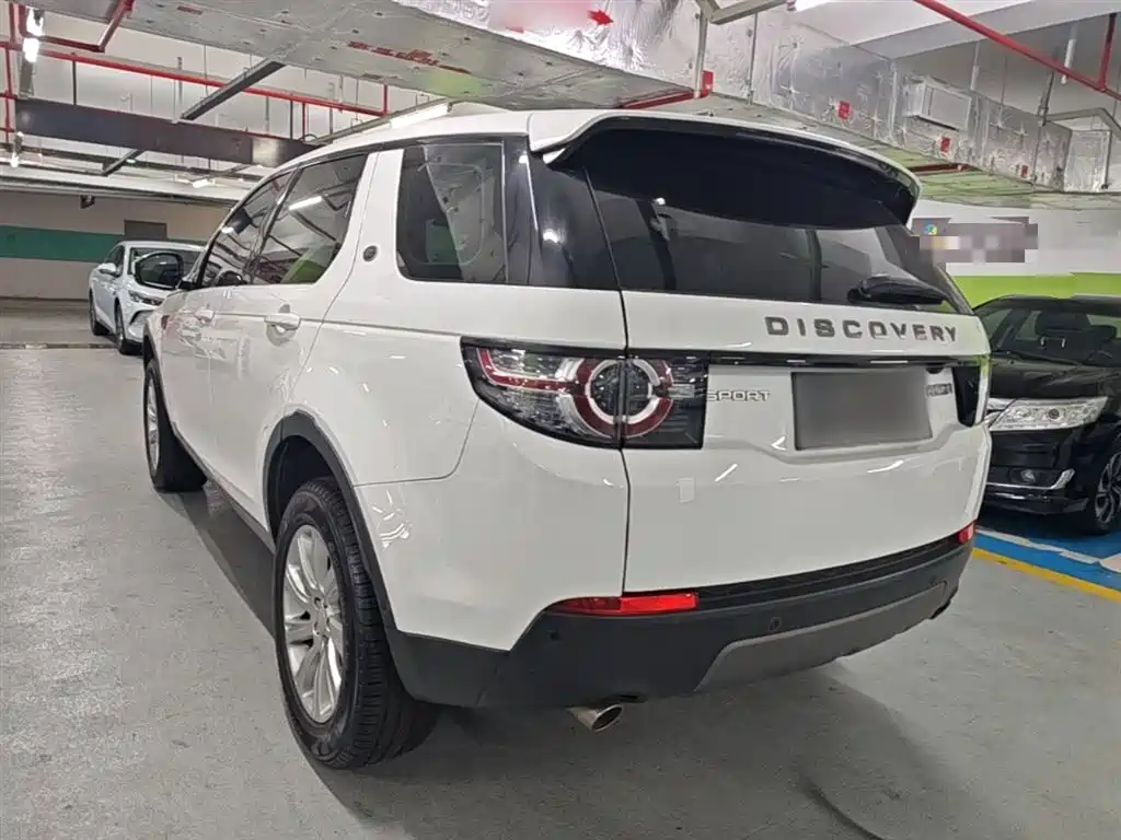 Land Rover Discovery Sport 2019 240PS SE Edition China VI фото 5