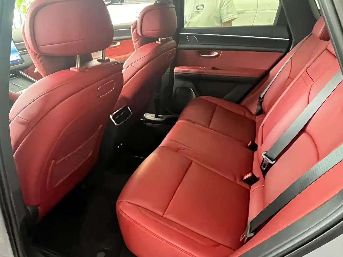 AITO Wenjie AITO M5 2025 Extended Range Ultra AWD фото 8