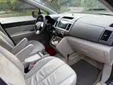 Фото 8 - Mazda 8