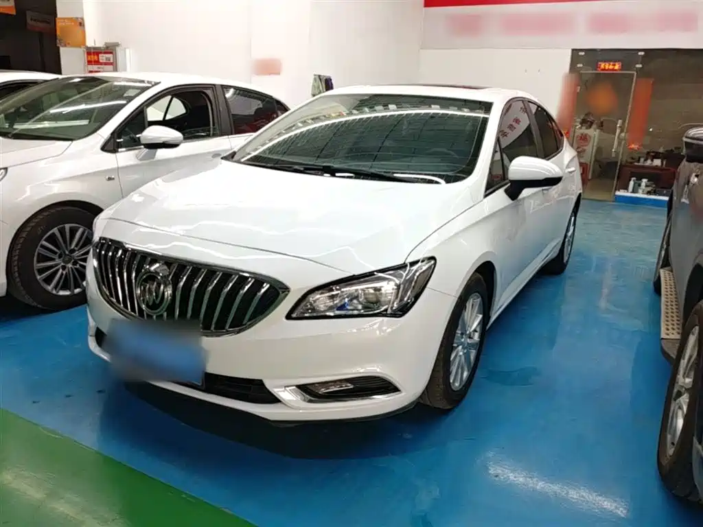 Buick Verano 2015 Sedan 20T Dual-clutch Leading фото 2