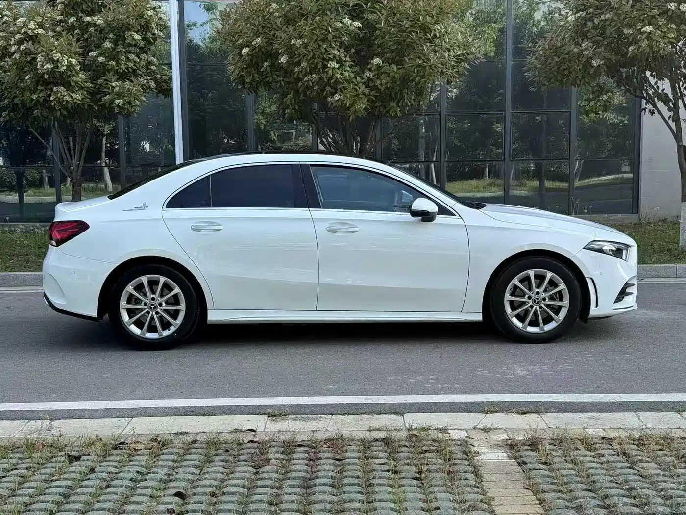 MERCEDES-BENZ CLASS A
