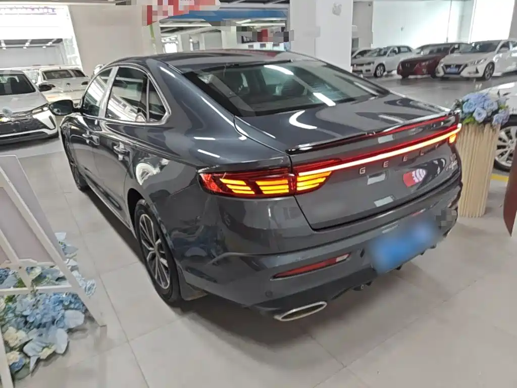 Фото 5 - Geely Preface