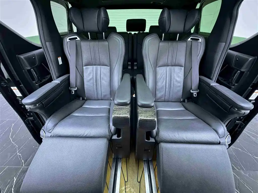 Toyota Alphard 2021 Hybrid 2.5L Ultimate фото 14