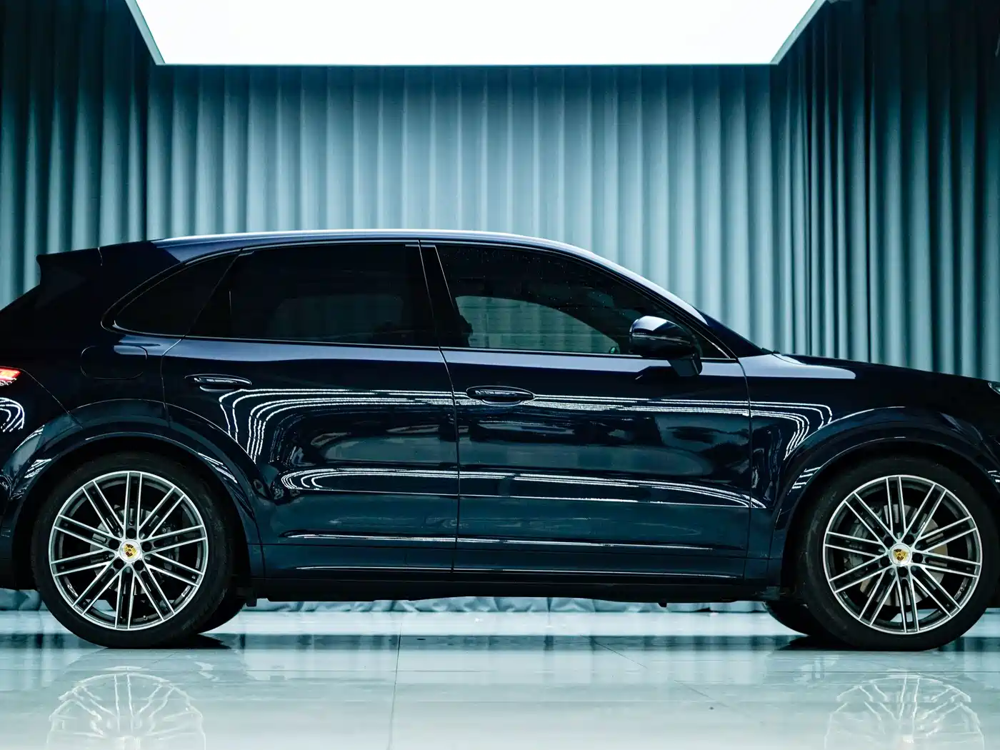 Porsche Cayenne 2023 Cayenne S 2.9T Platinum Edition фото 3