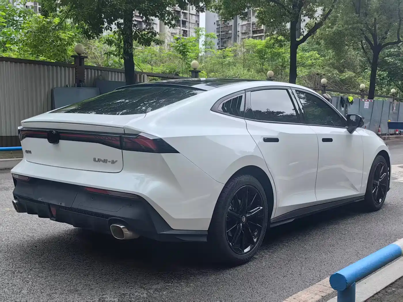 CHANGAN UNI-V