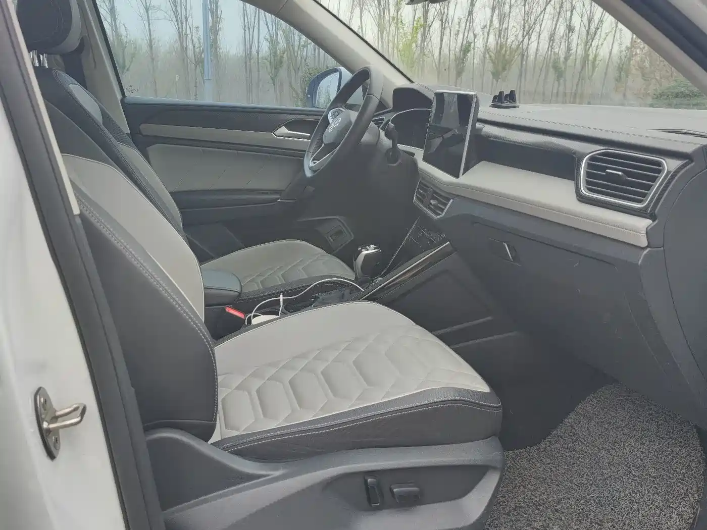 Volkswagen Tayron 2023 330TSI 2WD Luxury Plus Advanced Edition фото 7
