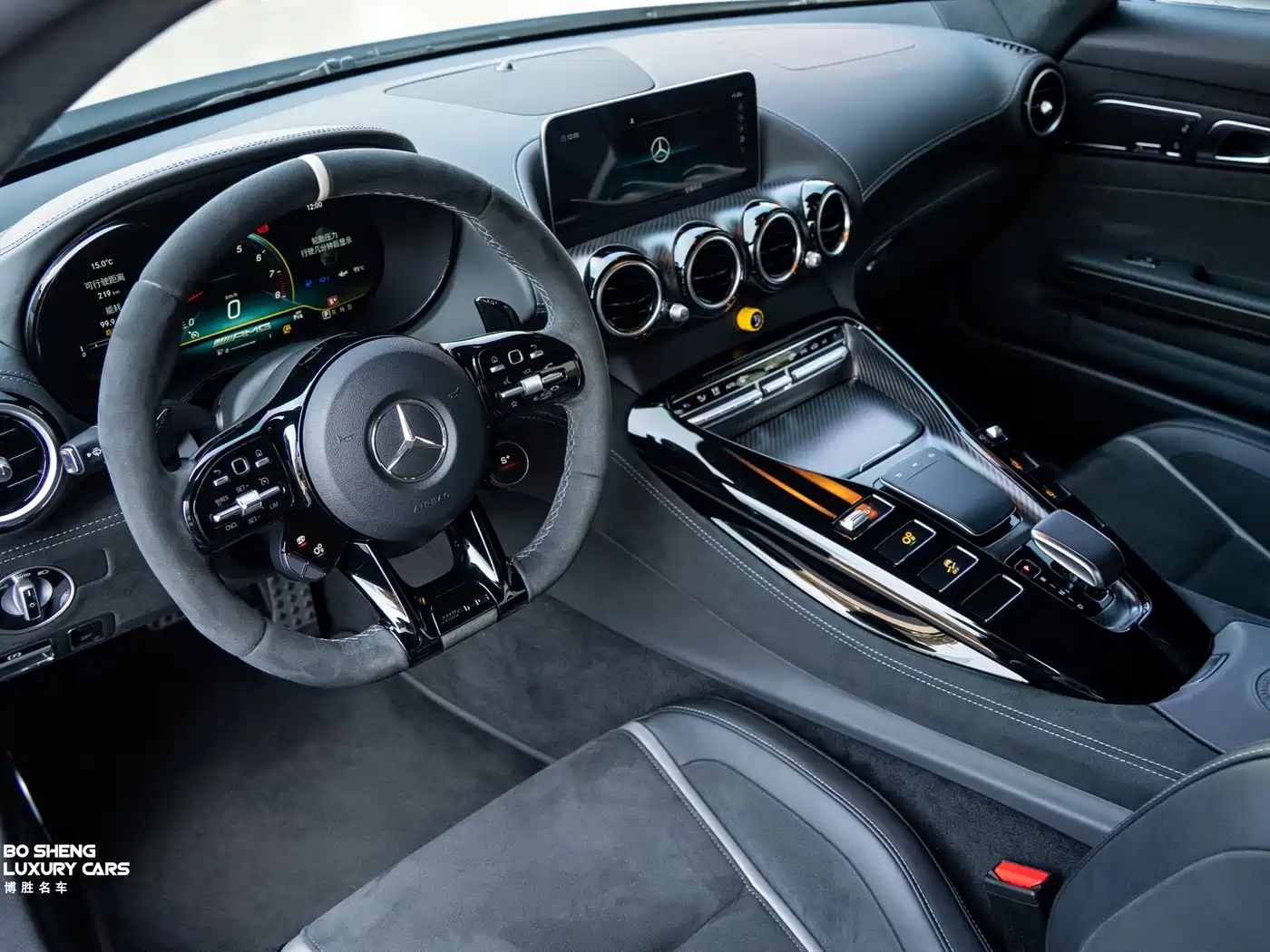 MERCEDES-BENZ AMG GT