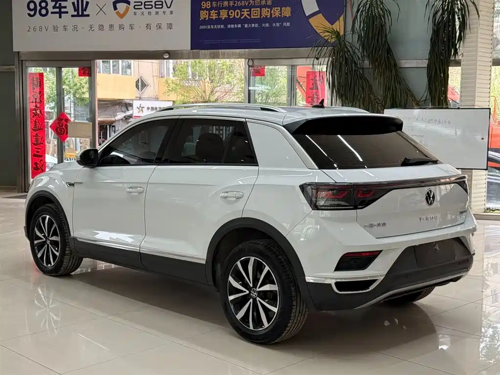 Volkswagen T-ROC 2023 280TSI DSG 2WD Time Edition фото 6