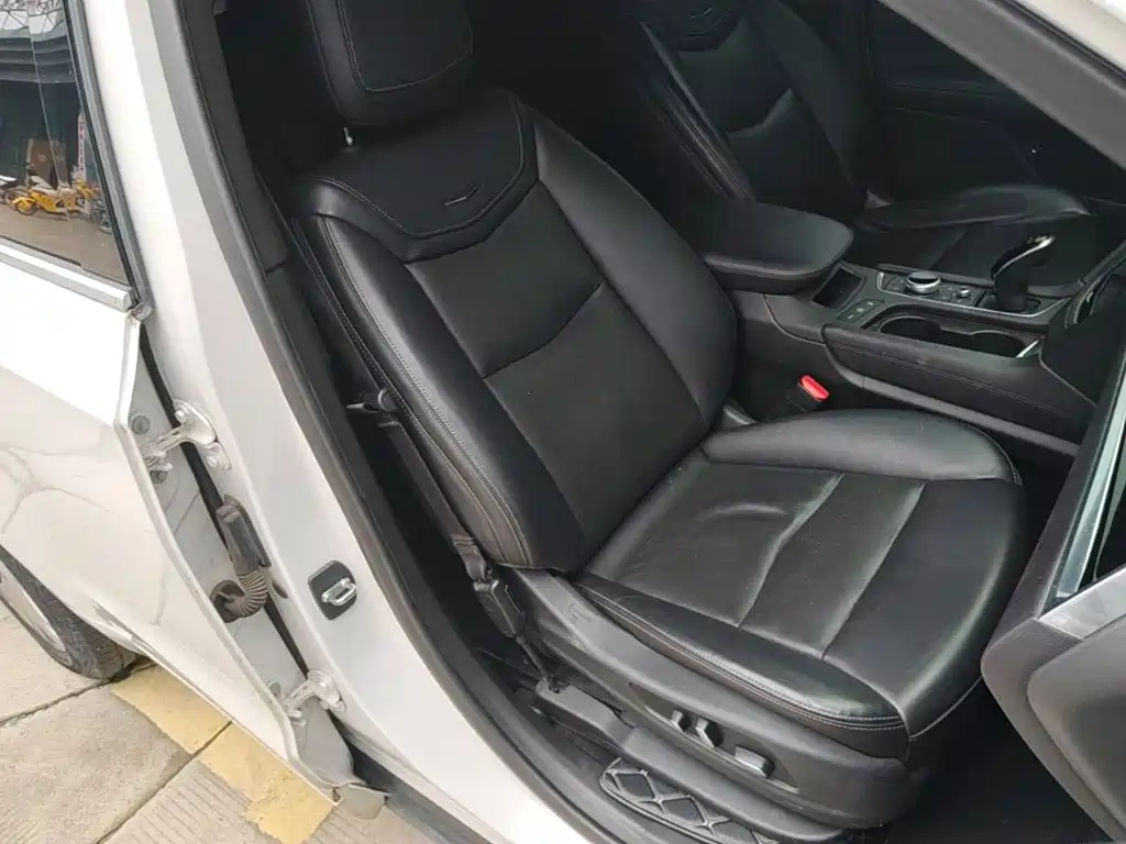 Cadillac XT6 2019 2020 28T 7-Seater Luxury Model