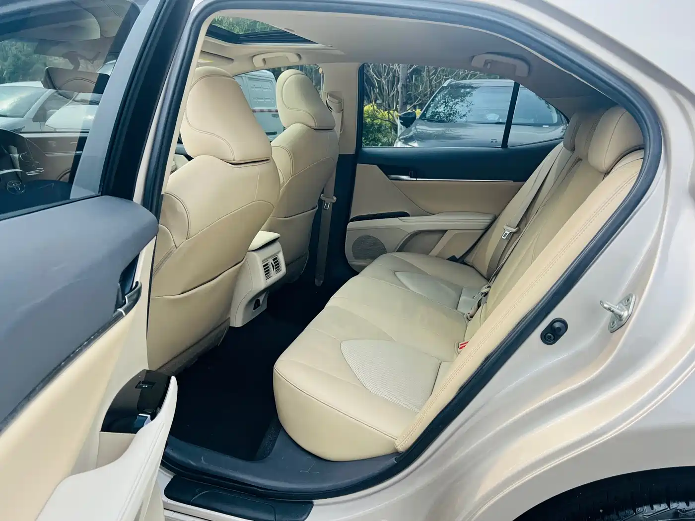 Toyota Camry 2019 2.0E Elite Edition China VI фото 12