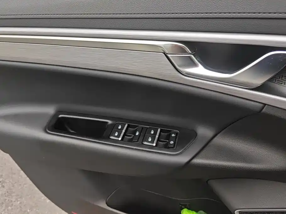 Photo 7 - Geely Emgrand GS