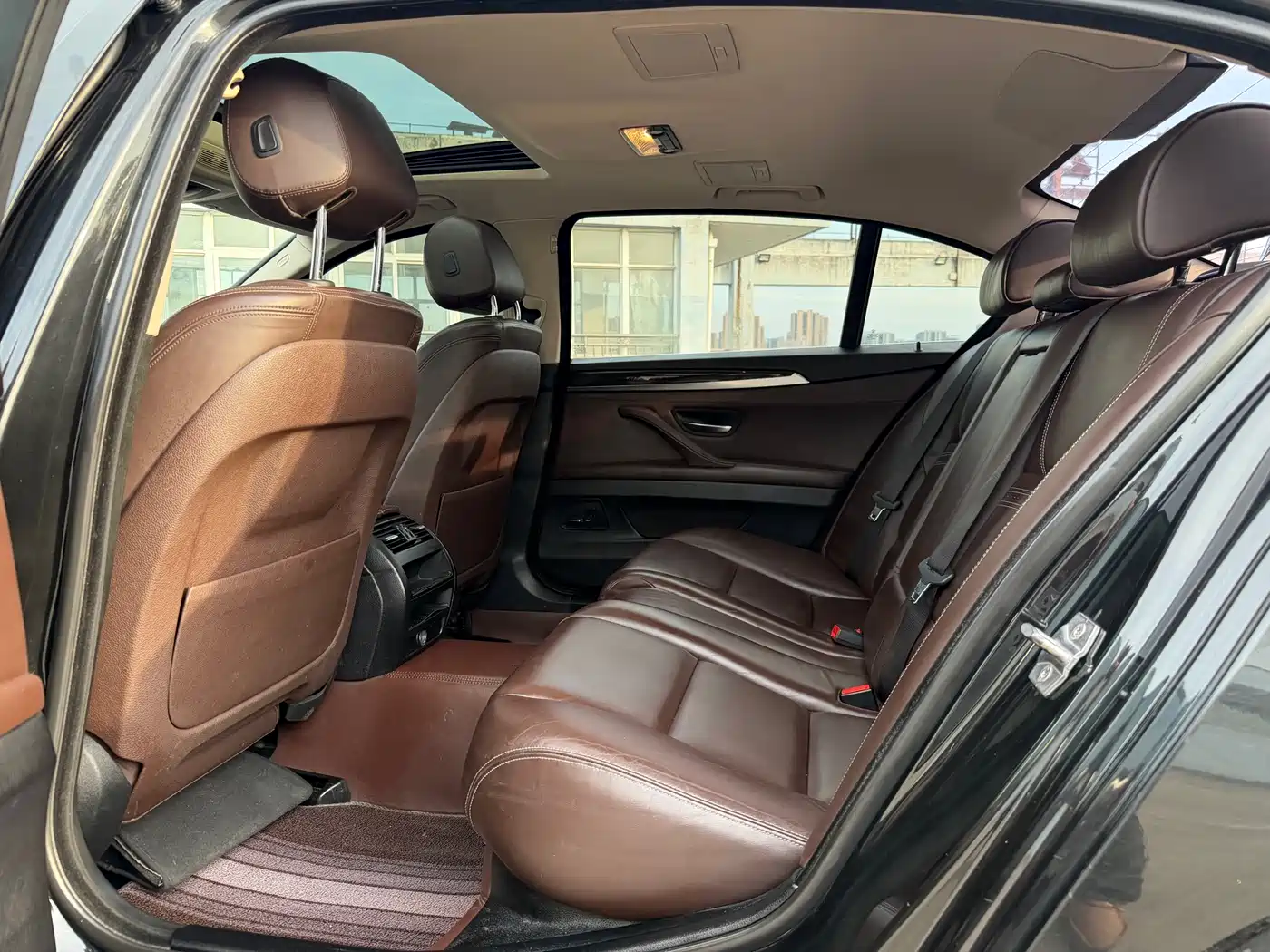 BMW 5 Series 2014 525Li Luxury Design Package фото 5