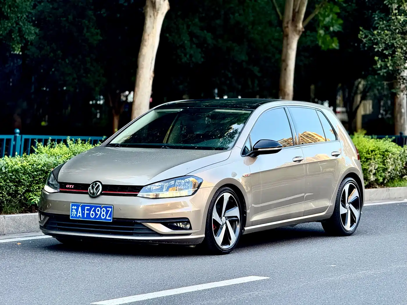 Volkswagen Golf 2020 280TSI DSG Luxury фото 2