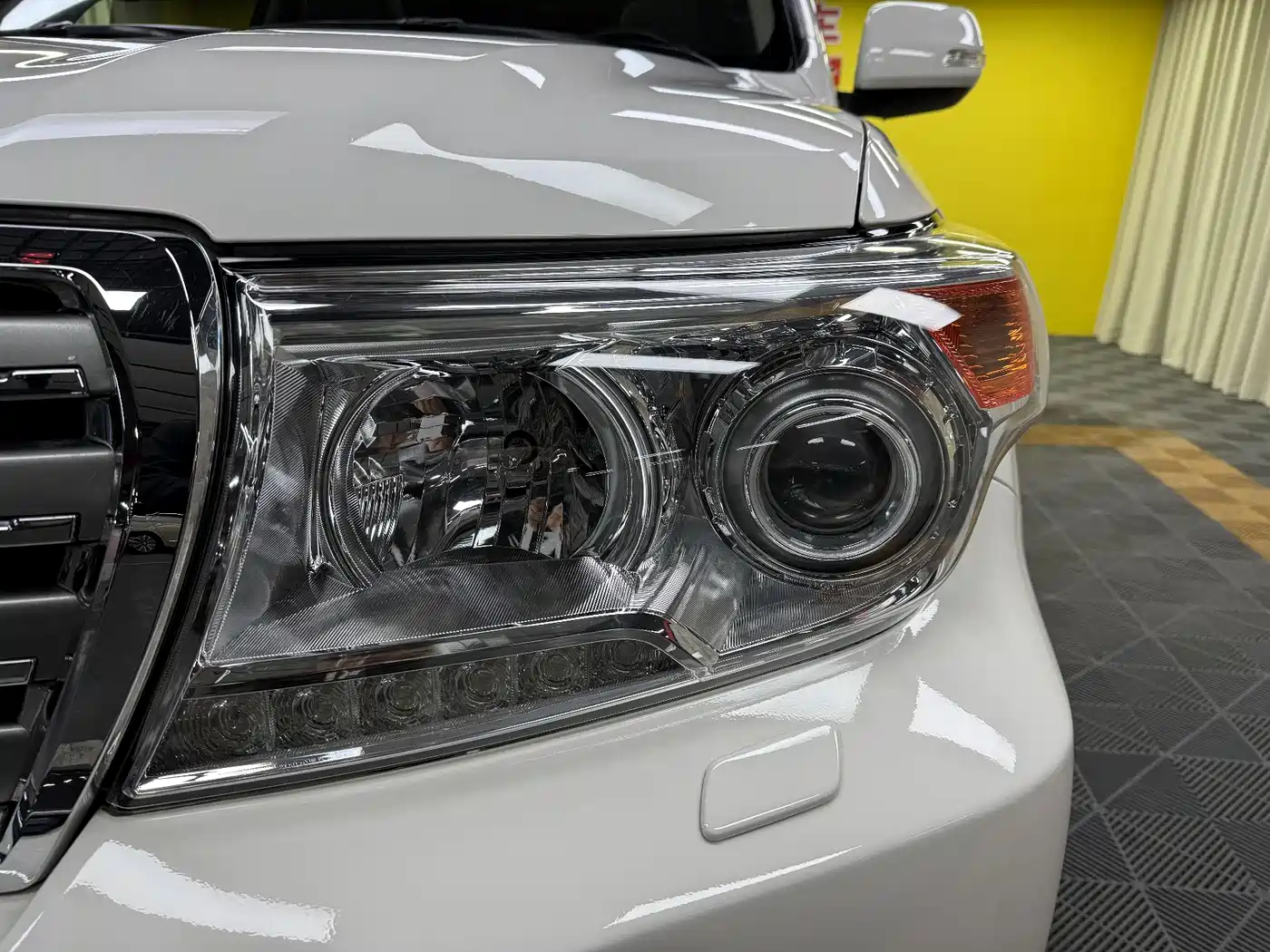 Toyota Land Cruiser 2012 4.0L Automatic VX фото 13