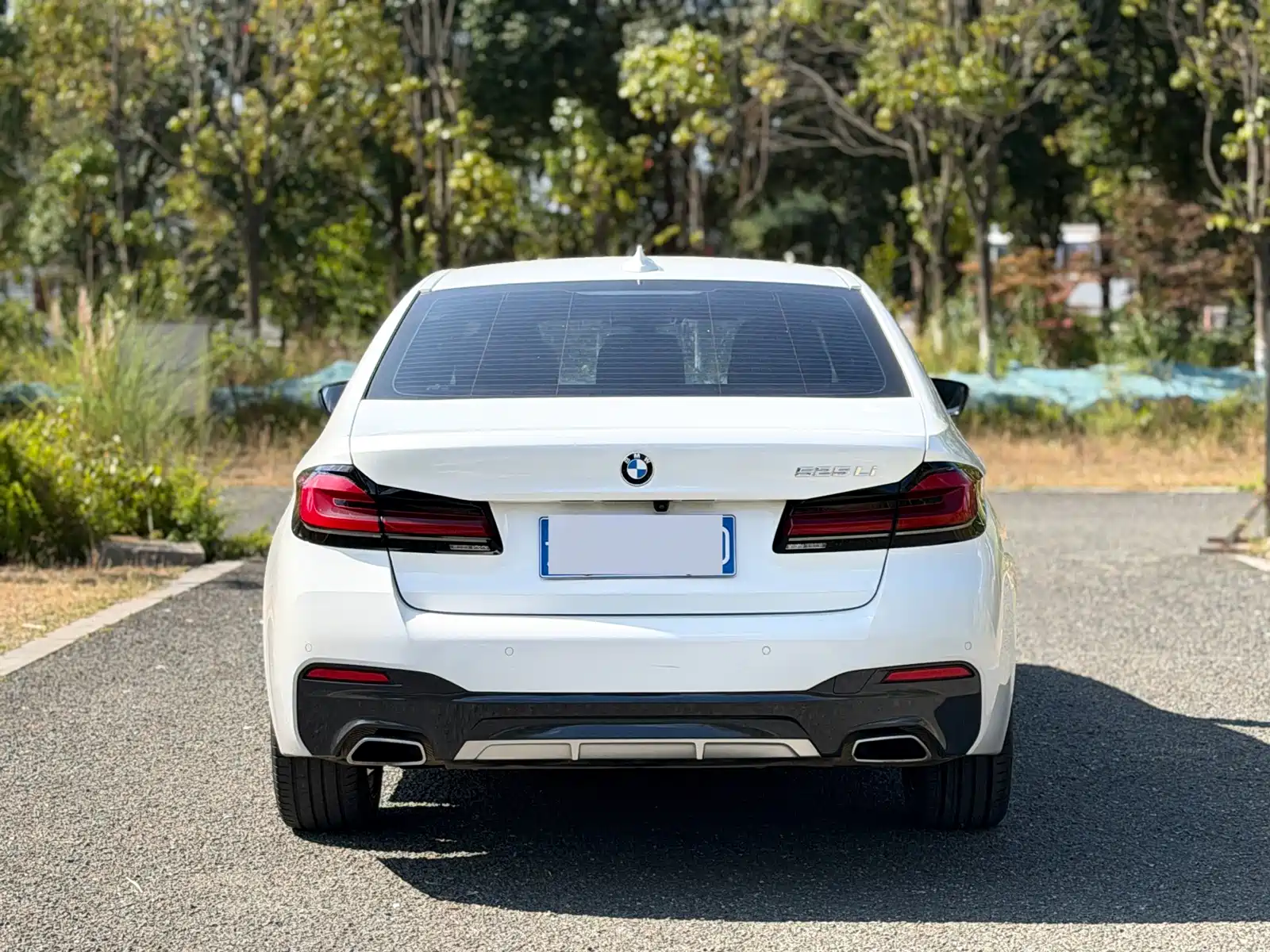 Photo 5 - BMW 5 Series