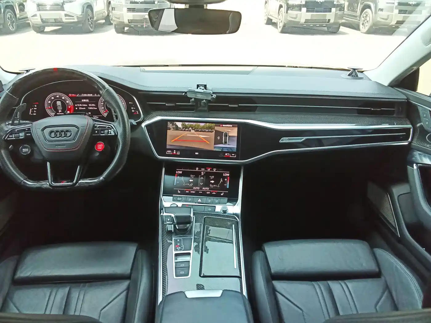 Photo 12 - Audi A7L
