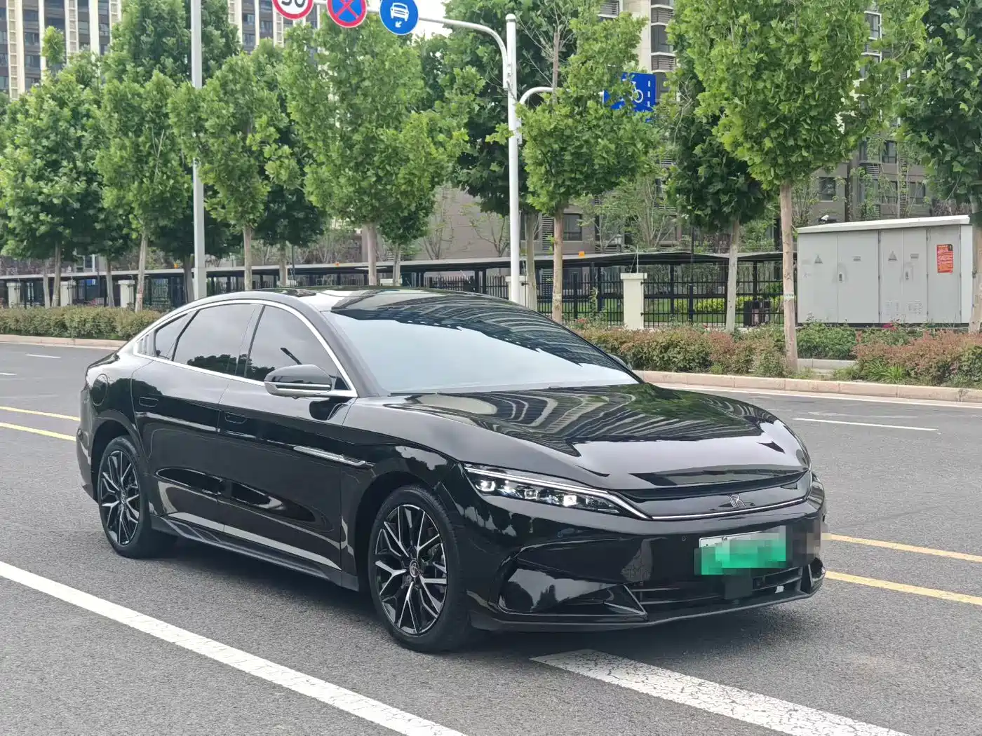 BYD Han 2025 DM-i 125KM Comfort фото 3
