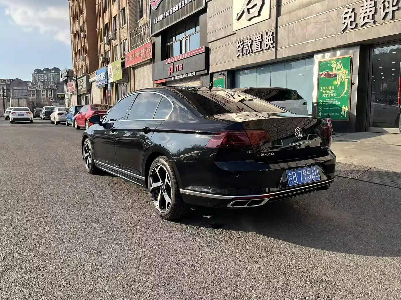Volkswagen Magotan 2023 Model 2 Million Commemorative Edition 330TSI DSG Luxury фото 8