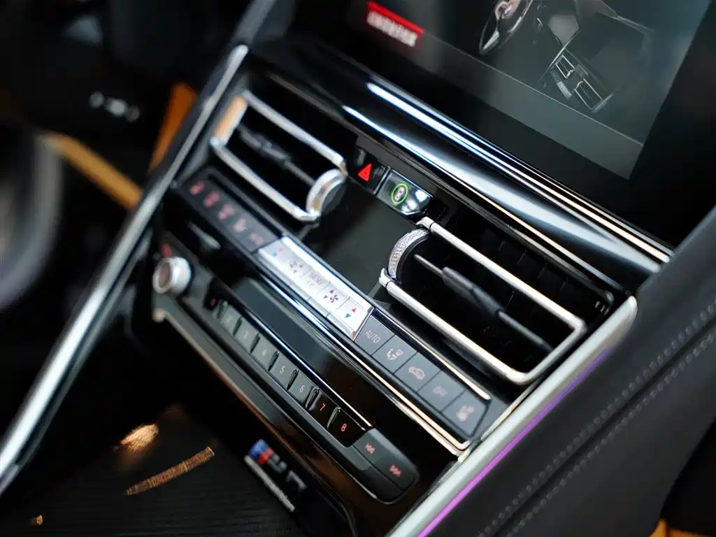 BMW M8 2021 2020 M8 4-Door Coupe Thunder Edition