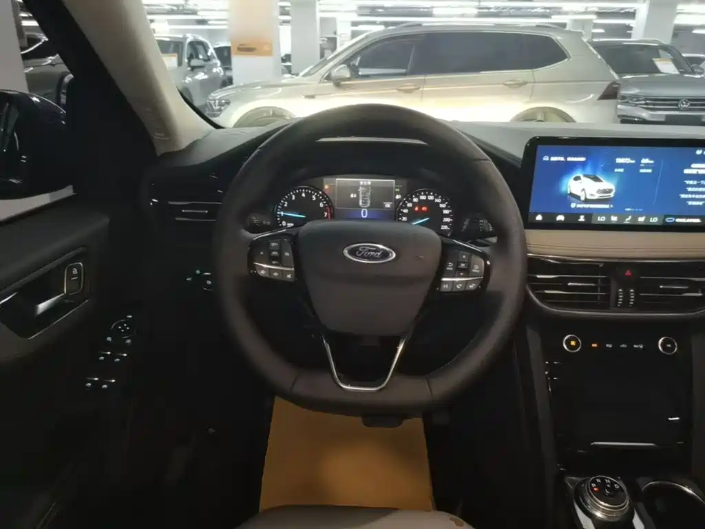 Ford Escape 2025 2024 Model EcoBoost 245 2WD Premium Edition