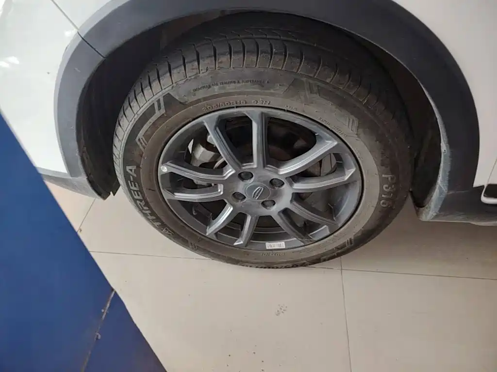 Geely Vision X3 2022 2021 PRO 1.5L CVT Premium