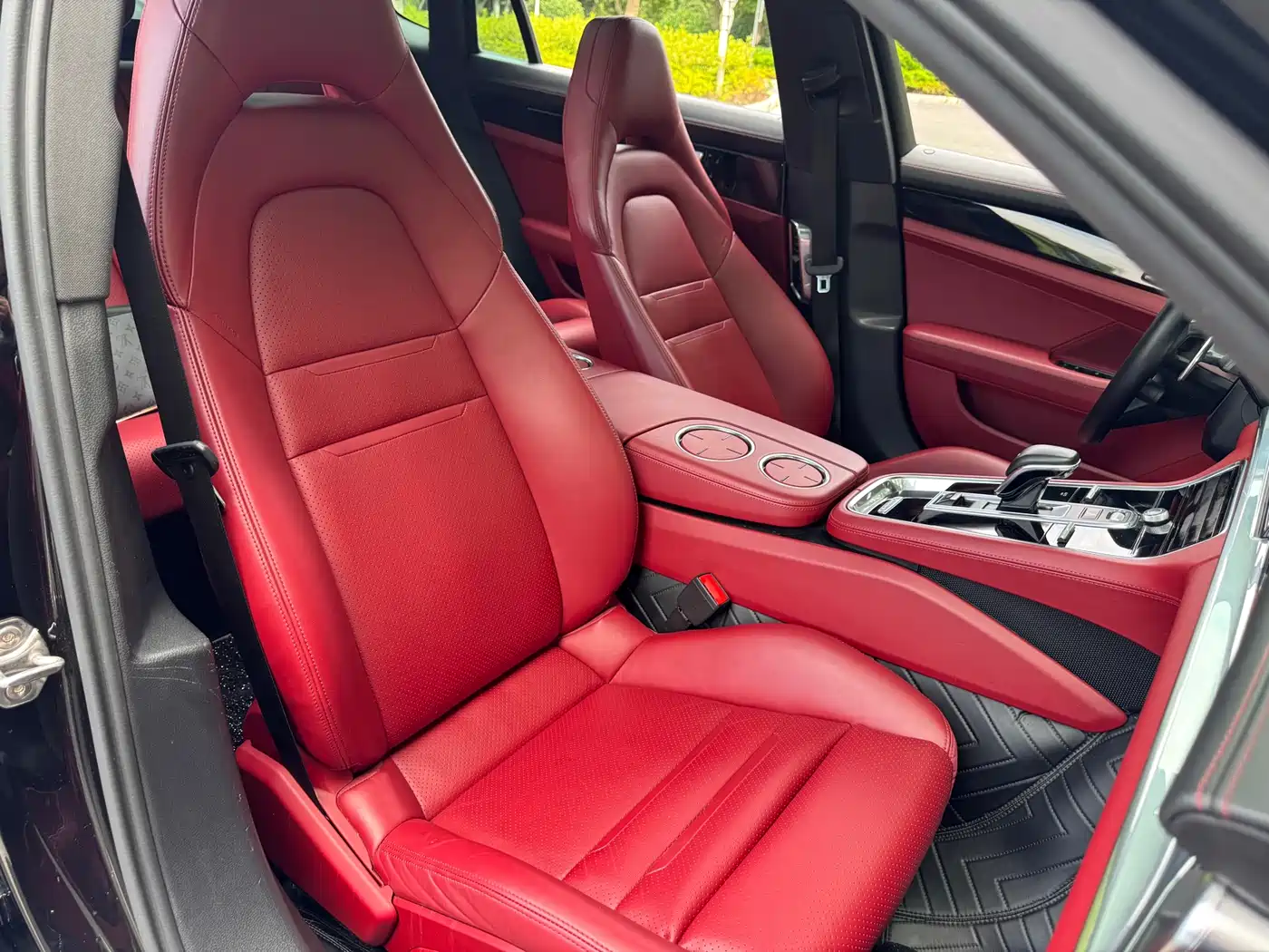 Фото 4 - Porsche Panamera