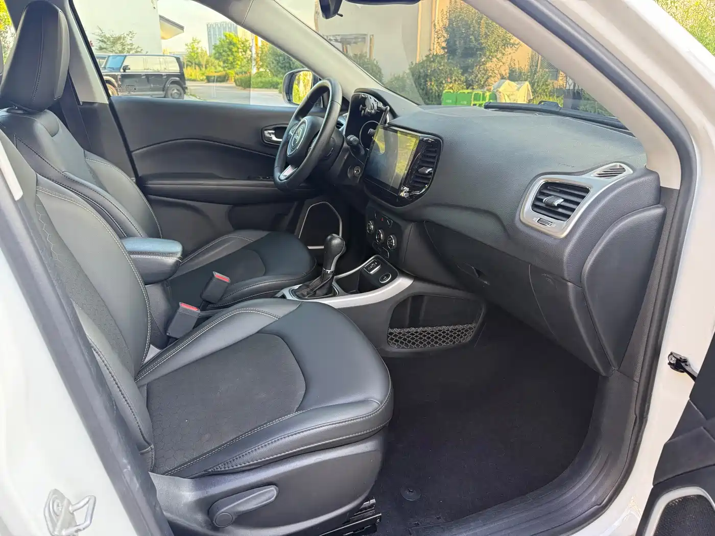 Фото 9 - Jeep Compass