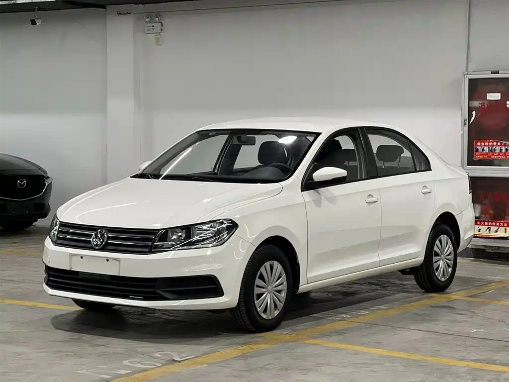 VOLKSWAGEN SANTANA