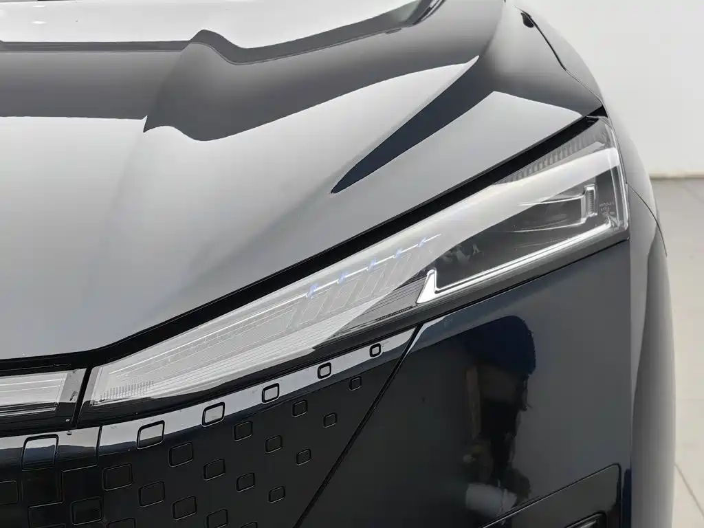 Photo 7 - Dongfeng Aeolus Haohan