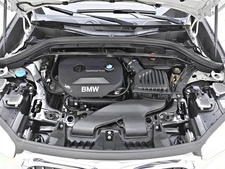 BMW X1 2019 sDrive18Li Premium Model фото 10