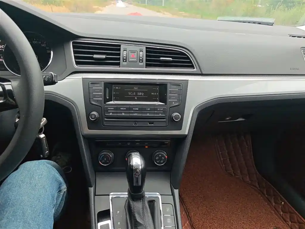 Volkswagen Lamando 2018 230TSI DSG Trend Edition фото 13