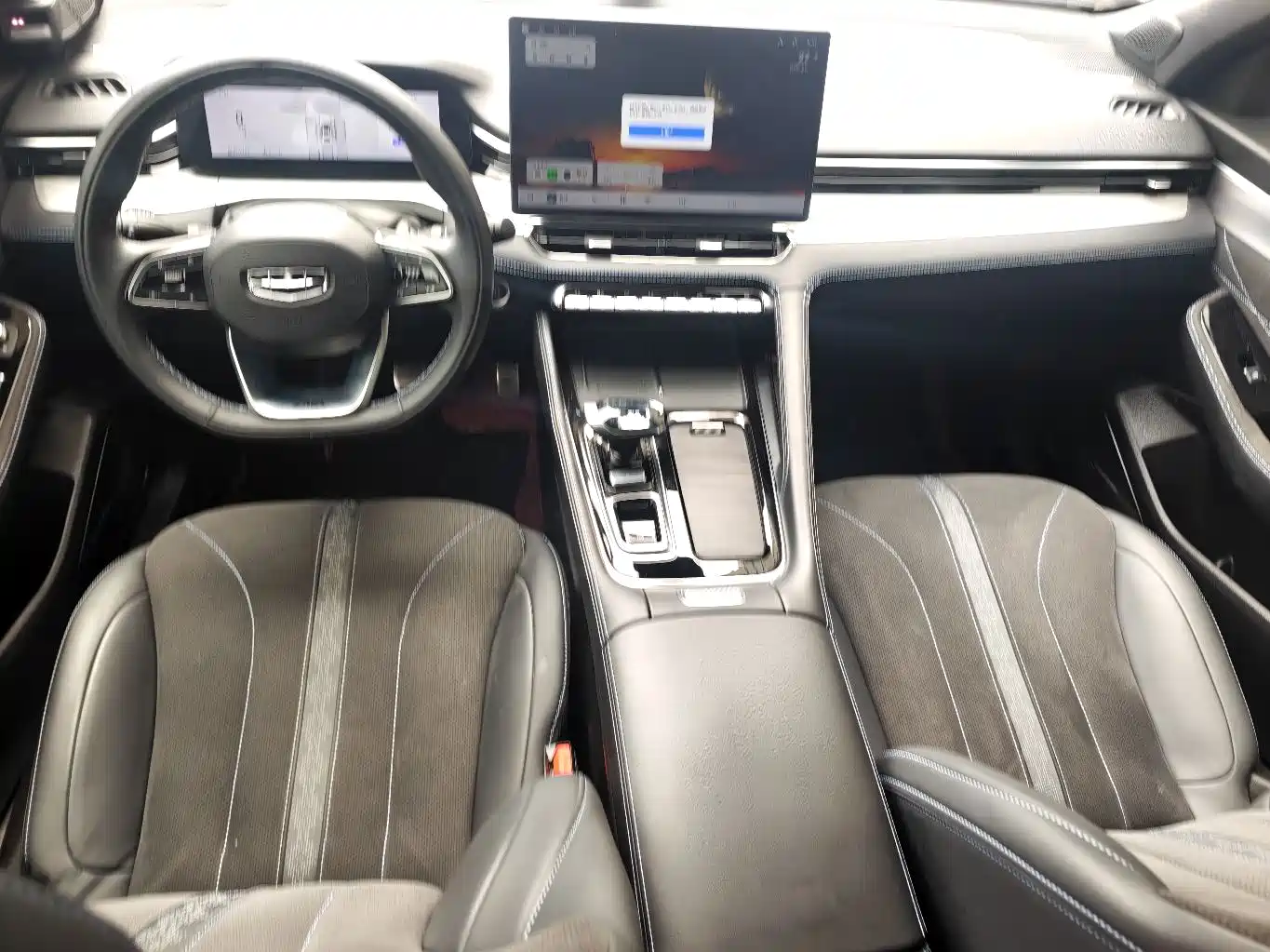 Фото 6 - Geely Preface