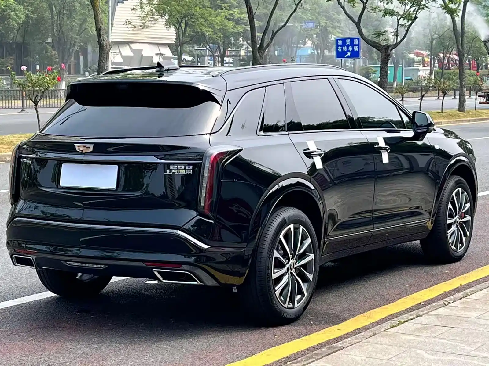 Фото 9 - Cadillac XT5