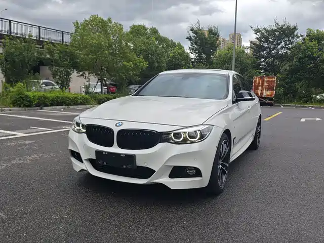  BMW BMW 3 Series GT 2019 330i xDrive M Sport Black Night Edition