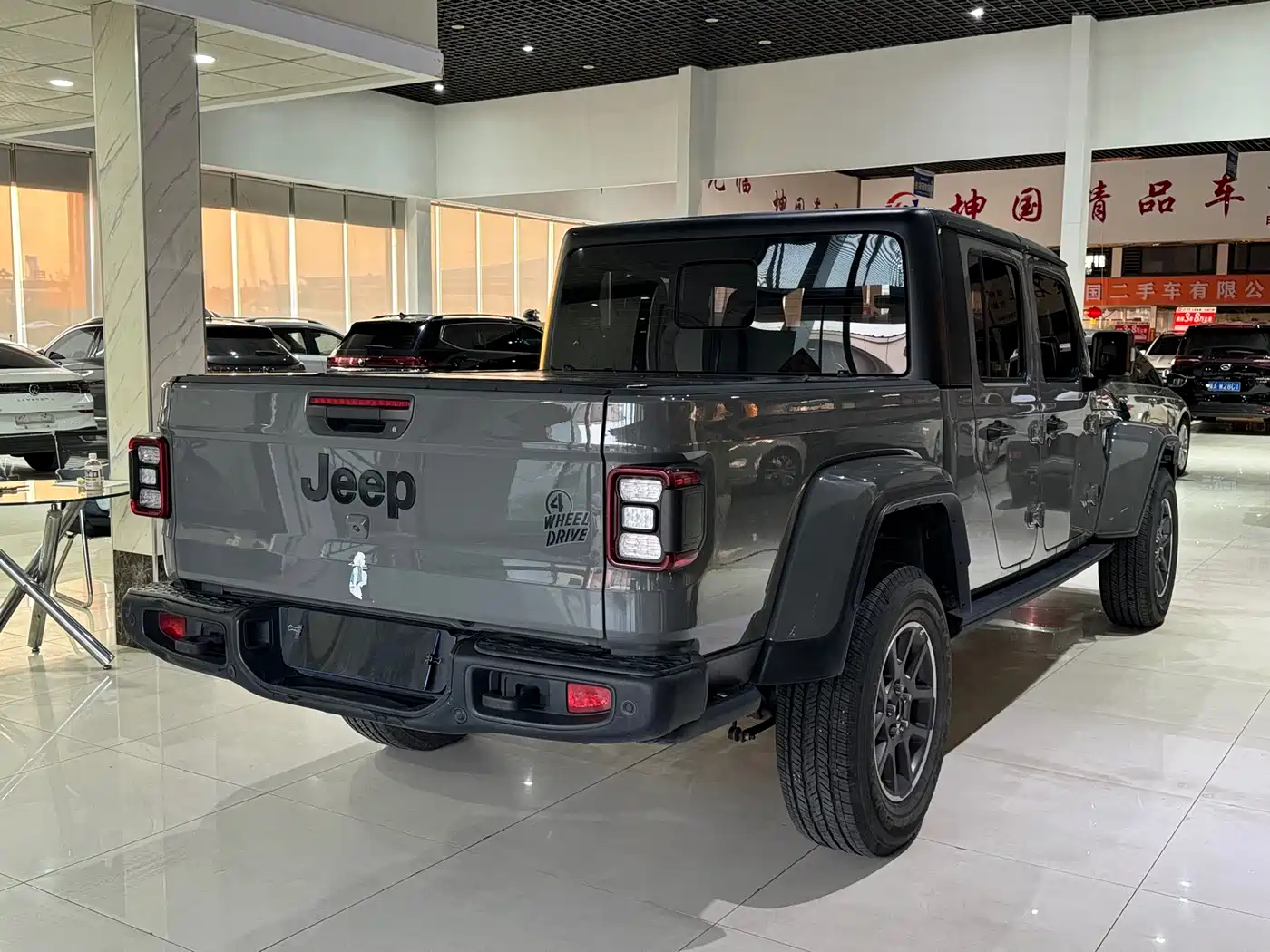 JEEP GLADIATOR