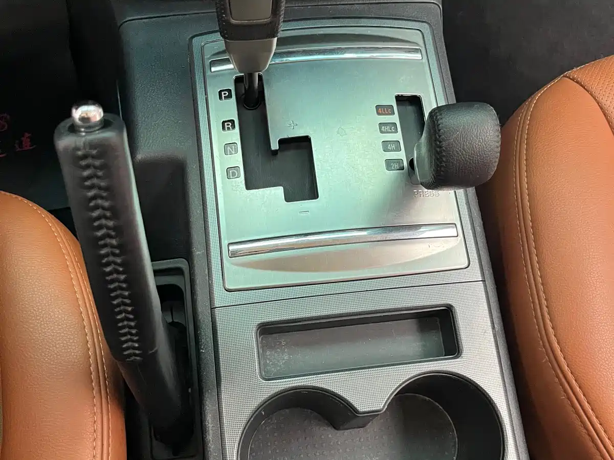 Mitsubishi Pajero (Import) 2019 3.0L Auto Standard Version фото 17