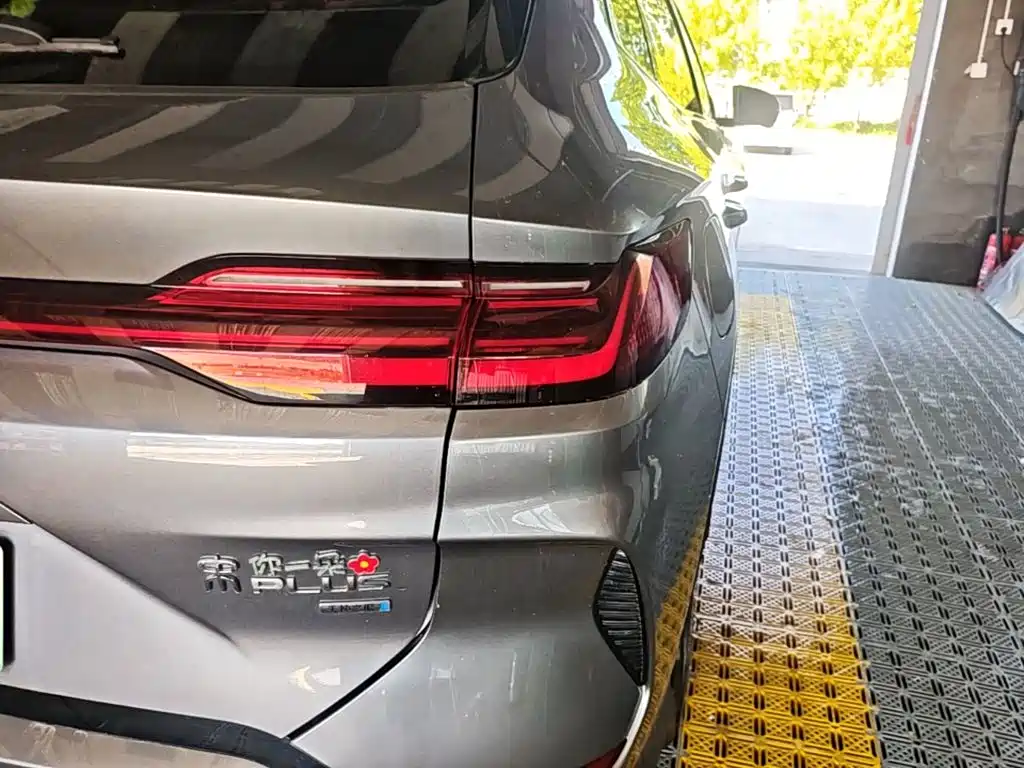BYD Song PLUS PHEV 2025 2025 DM-i Smart Drive Edition 112KM Noble